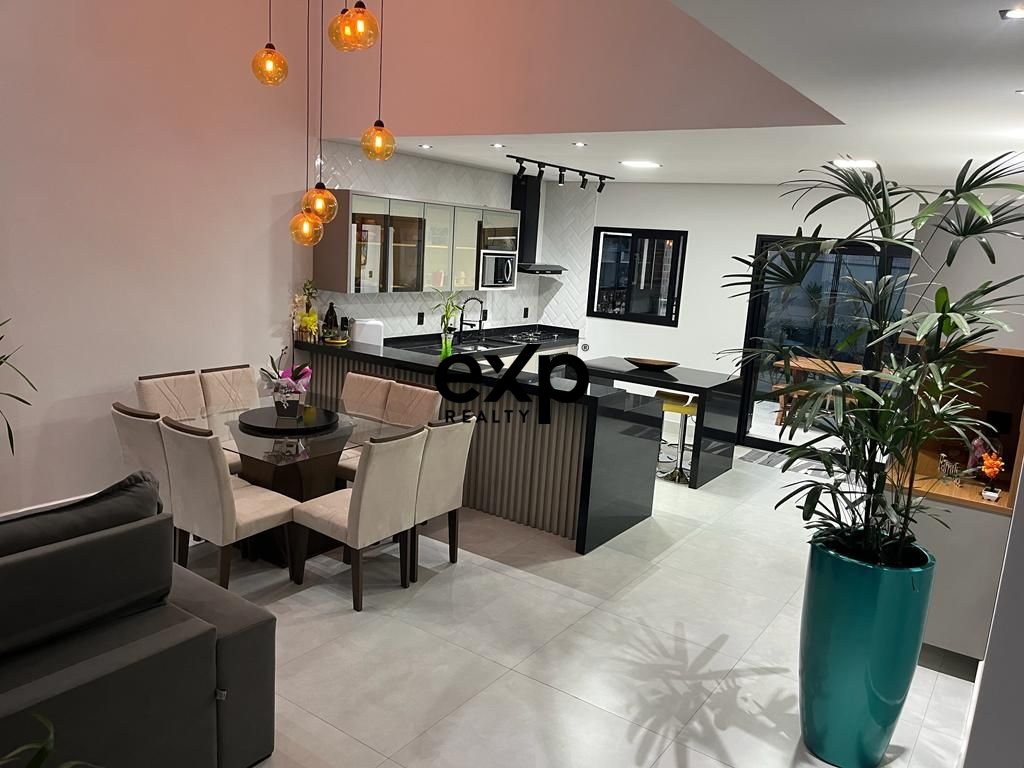 Casa à venda em Valinhos, Dois 1515 Jardim São Marcos Valinhos 13272-839, 285 m²