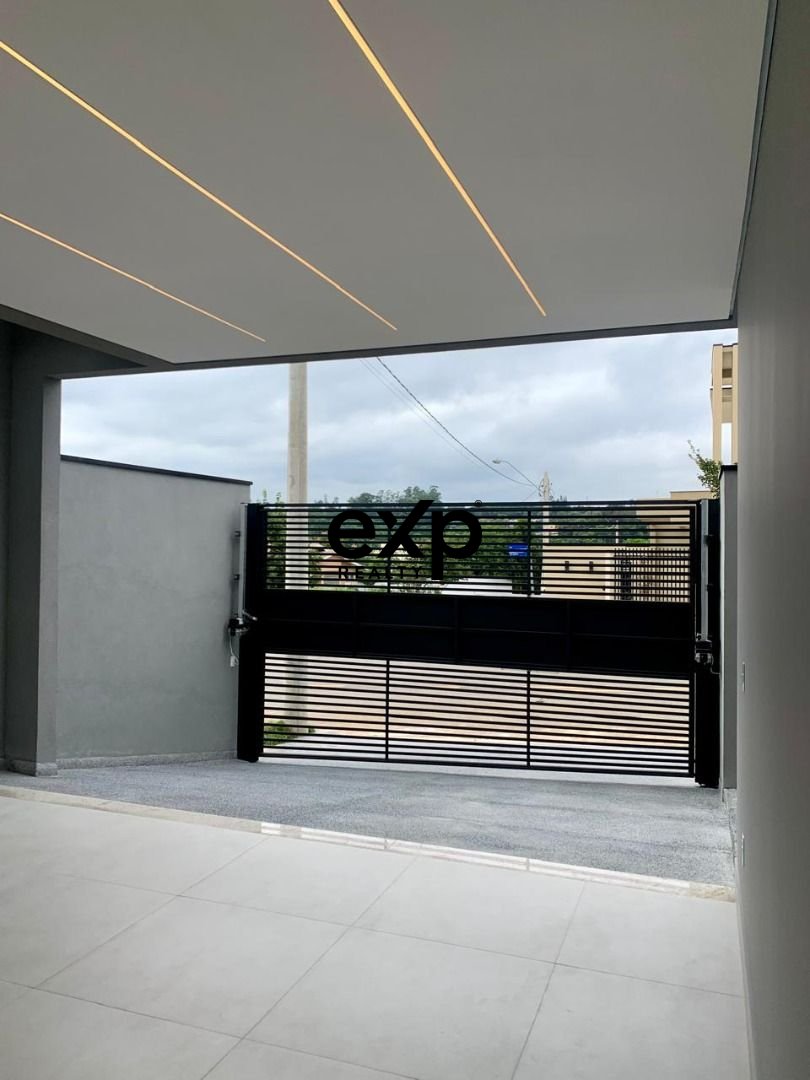 Casa à venda em Vinhedo, Esmeralda H. Meirelles dos Santos 170 Pinheirinho Vinhedo 13289-489, 250 m²