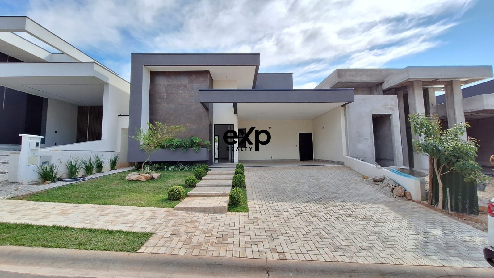 Casa à venda em Valinhos, Municipal do Roncáglia 1090 Condomínio Residencial Mont Alcino Valinhos 13272-721, 300 m²