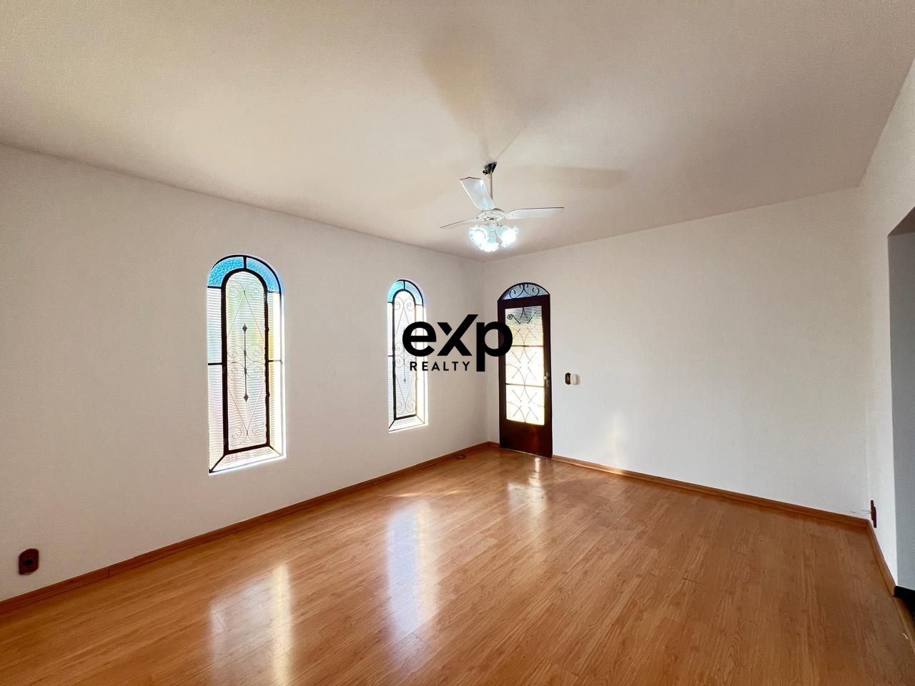 Casa à venda em Vinhedo, Golfinho (Residencial Aquário) 213 Nova Vinhedo Vinhedo 13284-036, 300 m²