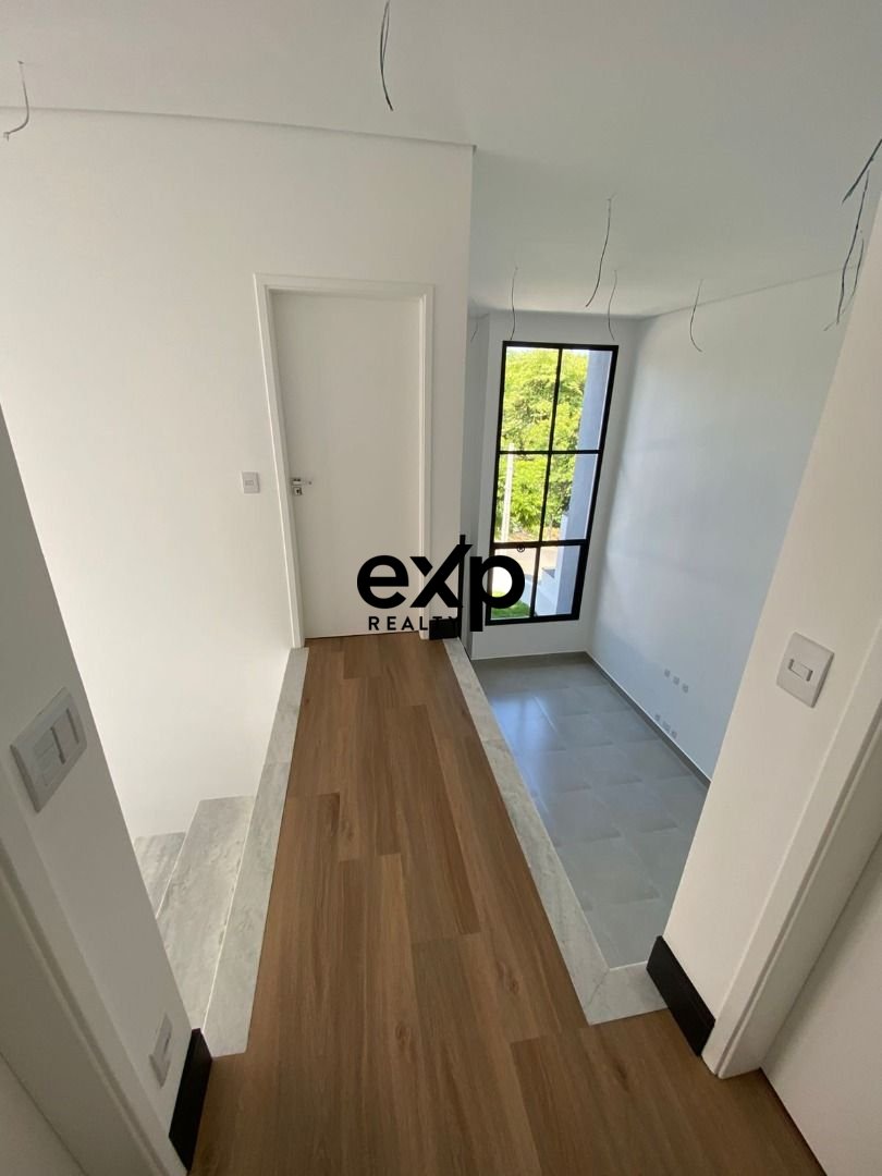 Casa à venda em Valinhos, José Carlos Ferrari 382 Residencial Santa Maria Valinhos 13272-810, 330 m²