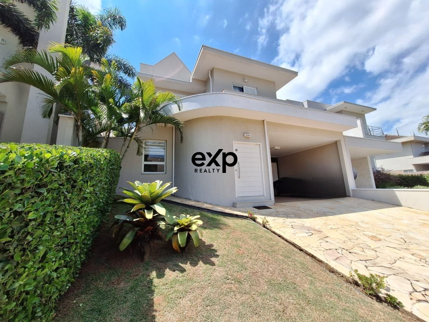 Casa à venda em Valinhos, Wilson R Solinsk 545 Jardim Jurema Valinhos 13272-480, 396 m²