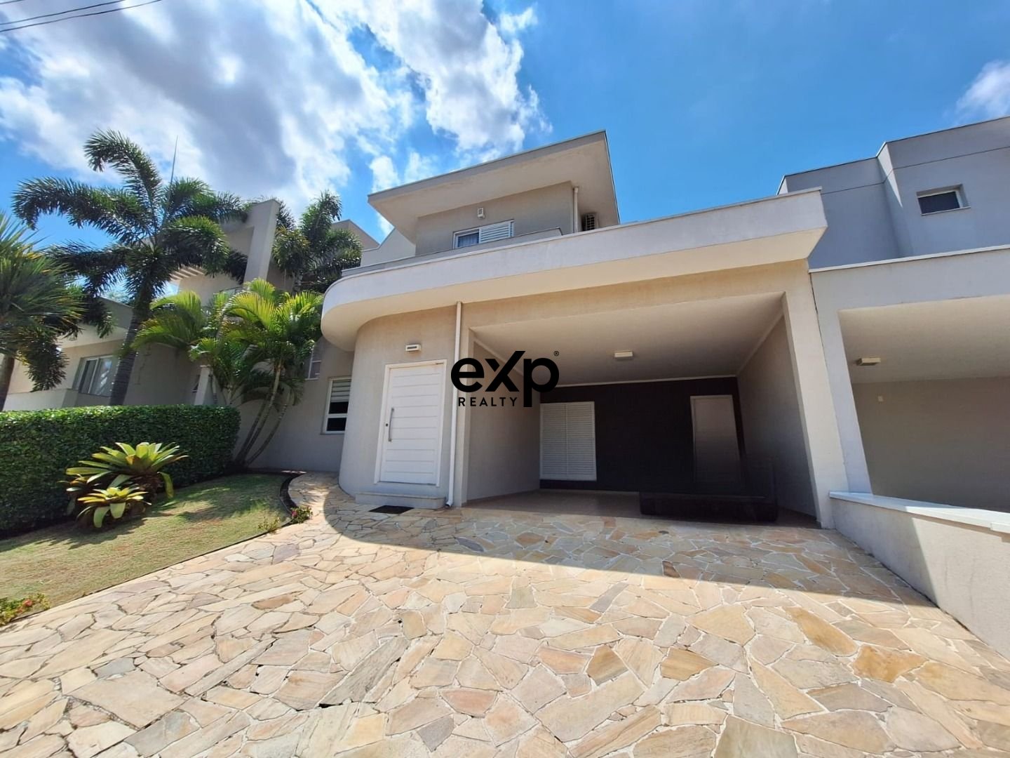 Casa à venda em Valinhos, Wilson R Solinsk 545 Jardim Jurema Valinhos 13272-480, 396 m²