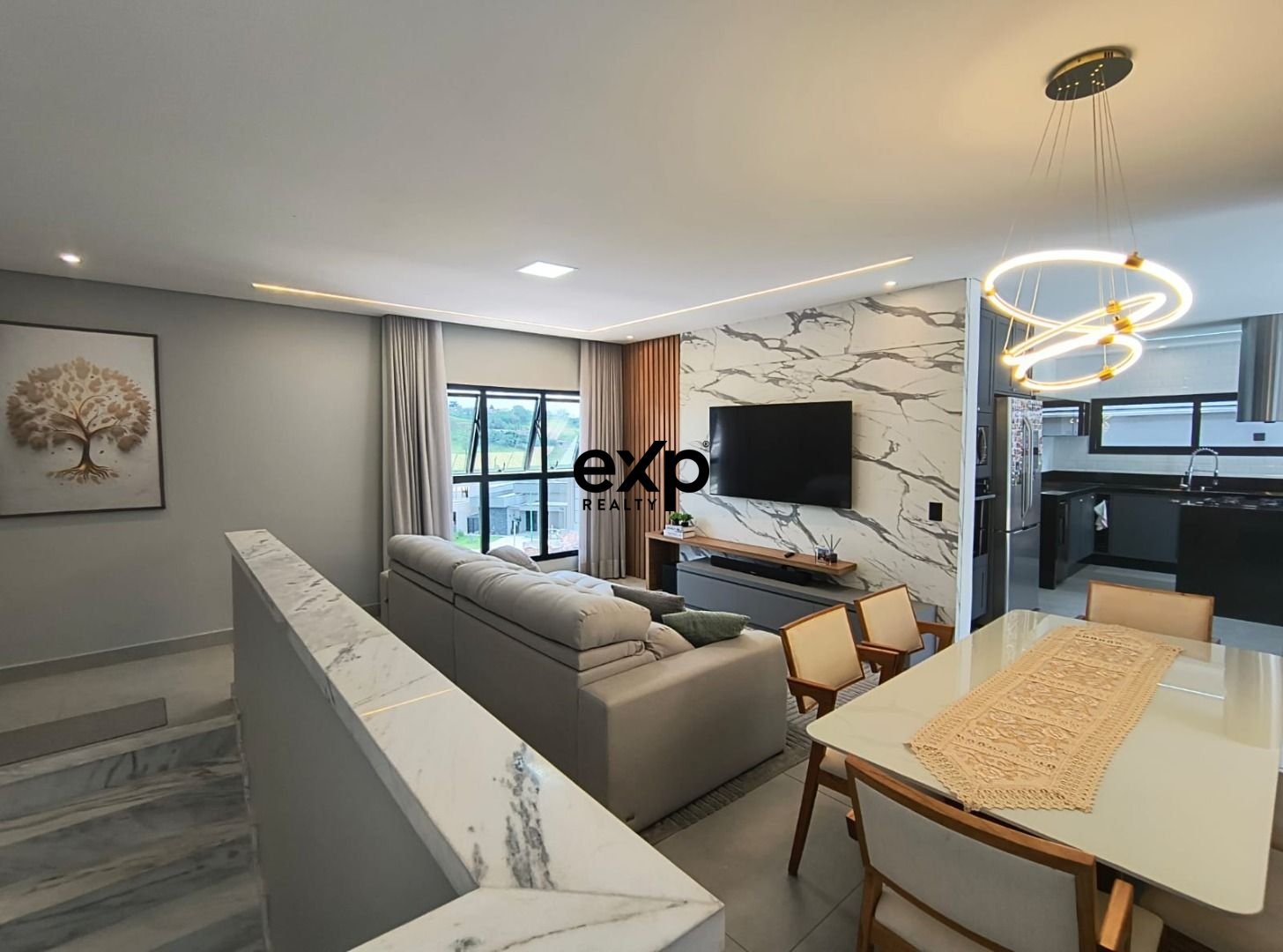 Casa à venda em Valinhos, Municipal do Roncáglia 1090 Condomínio Residencial Mont Alcino Valinhos 13272-721, 300 m²