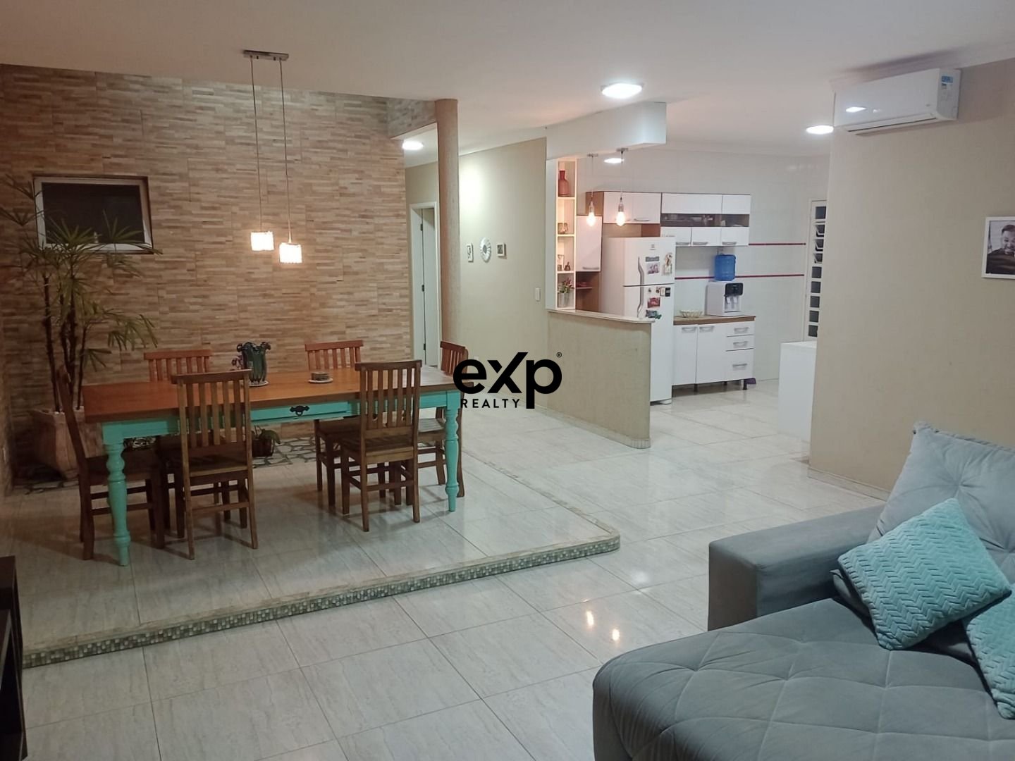 Casa - Capela - Vinhedo/SP.