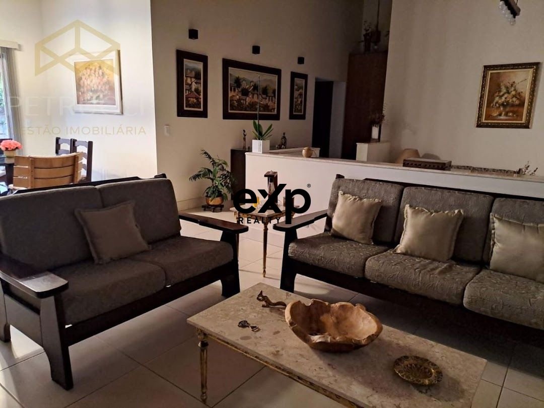 House for sale in Vinhedo, Casa Branca (Condomínio Estância Marambaia) 70 Marambaia Vinhedo 13287-052, 1342 m²