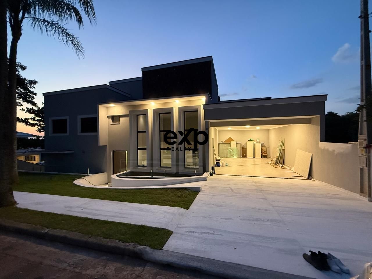 Casa à venda em Valinhos, Pedro Leardini 10 Chácaras Silvania Valinhos 13271-651, 1000 m²