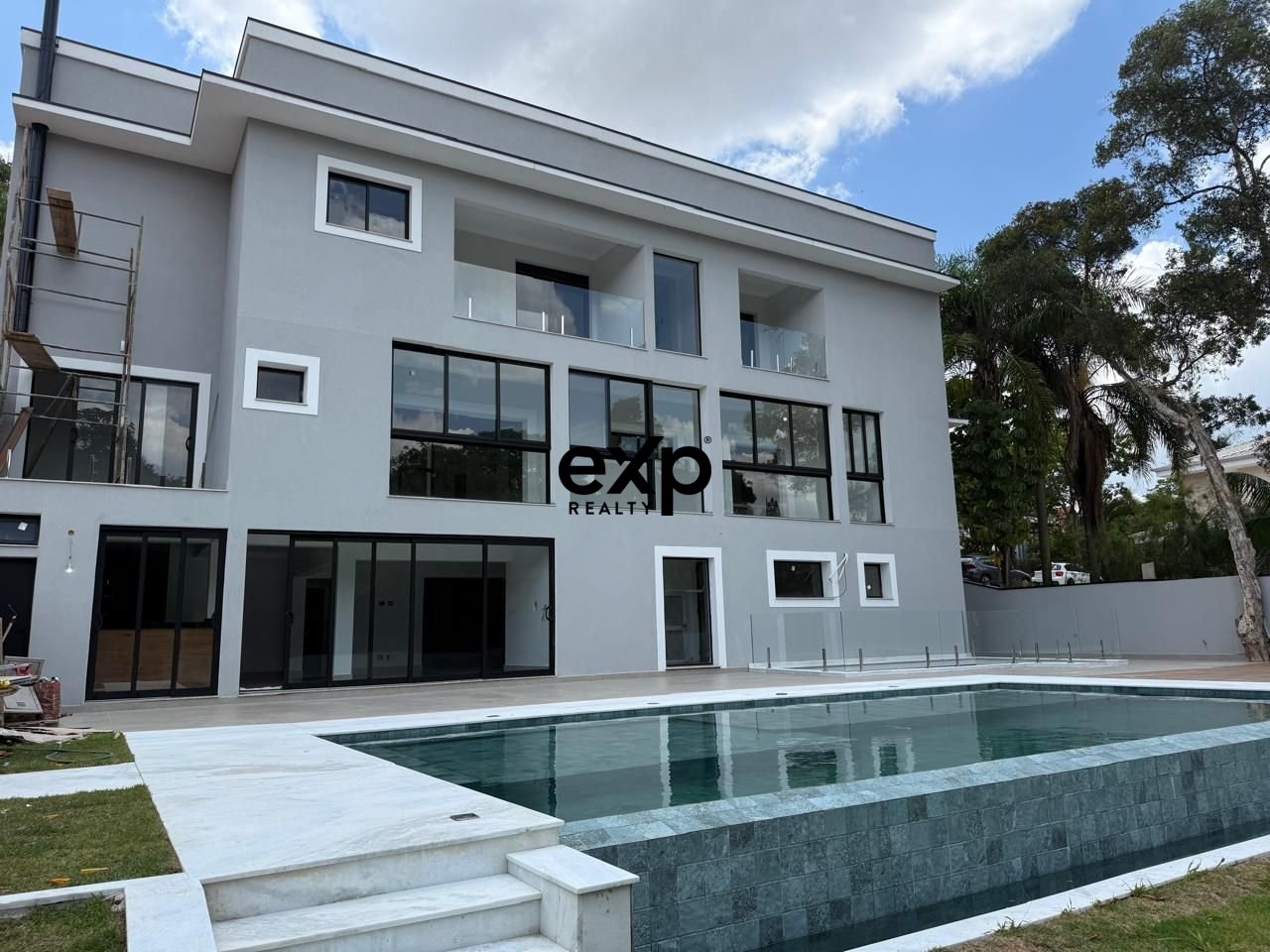 Casa à venda em Valinhos, Pedro Leardini 10 Chácaras Silvania Valinhos 13271-651, 1000 m²