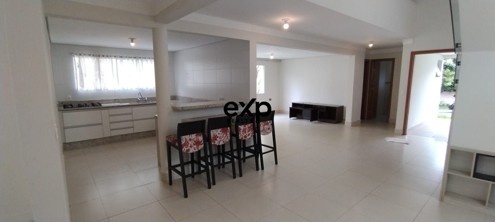 Casa à venda em Valinhos, Manoel dos Santos Marta 323 Chácara das Nações Valinhos 13272-580, 402 m²