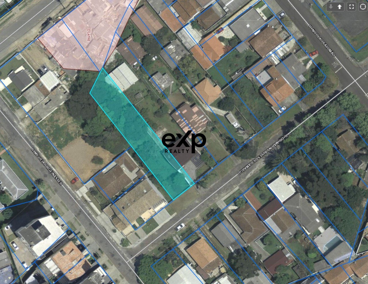 Terreno à venda em Curitiba, Rua Doutor Marins Alves de Camargo 39 Tingui Curitiba 82620-260, 837 m²