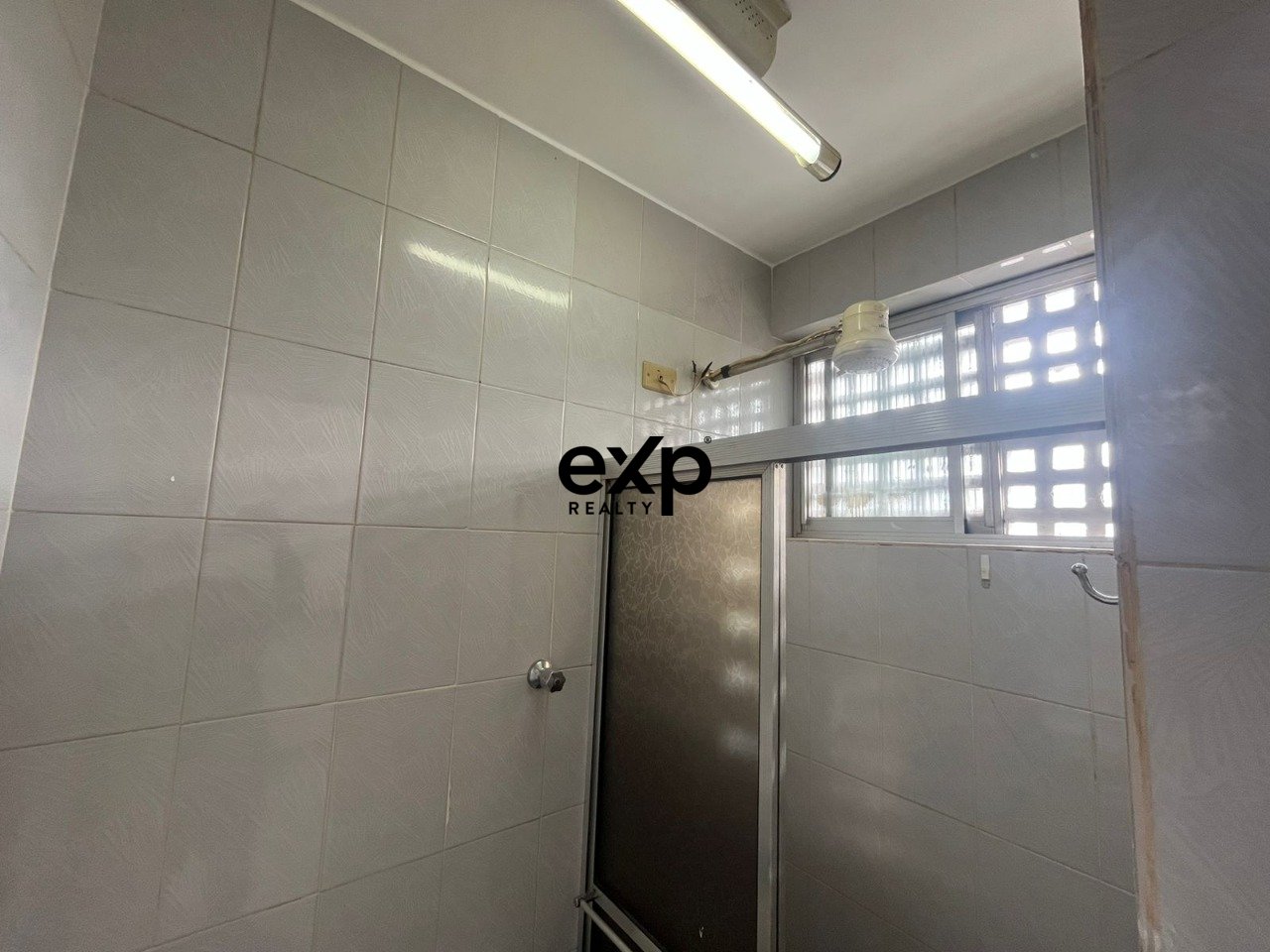 Apartamento à venda em Brasília, Qe 20 Bloco J Apartamento 304 Guará I Brasília 71015-107, 139 m²