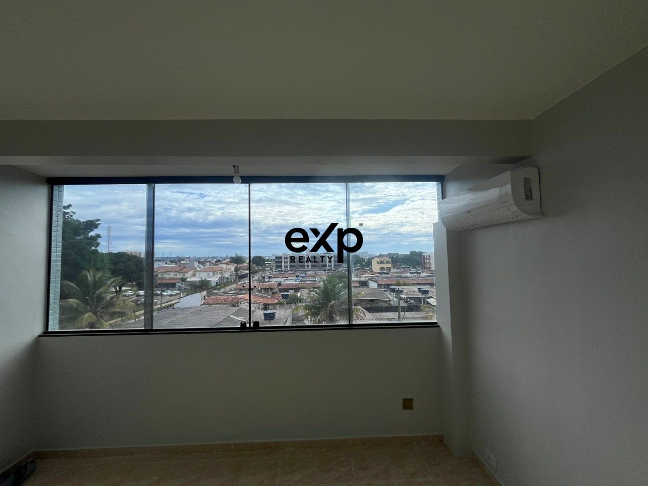 Apartamento à venda em Brasília, Qe 20 Bloco J Apartamento 304 Guará I Brasília 71015-107, 139 m²