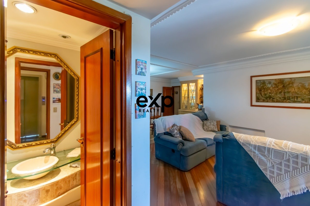 Apartamento à venda em Curitiba, Rua Padre Anchieta 1291 Bigorrilho Curitiba 80730-000, 193 m²