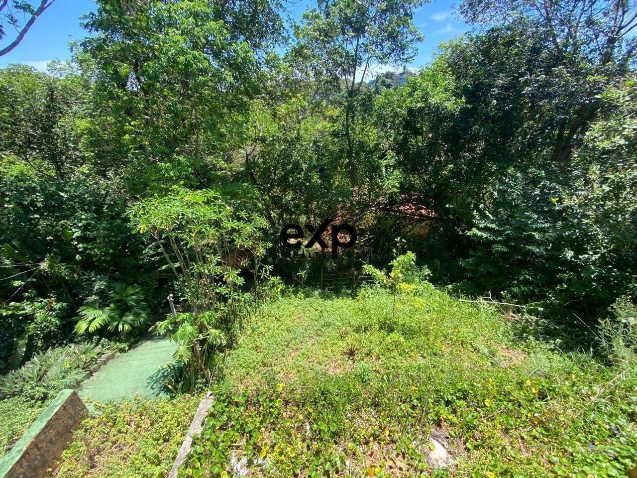 Excelente oportunidade para investidores e construtores. Terreno muito bem localizado em área de crescimento exponencial