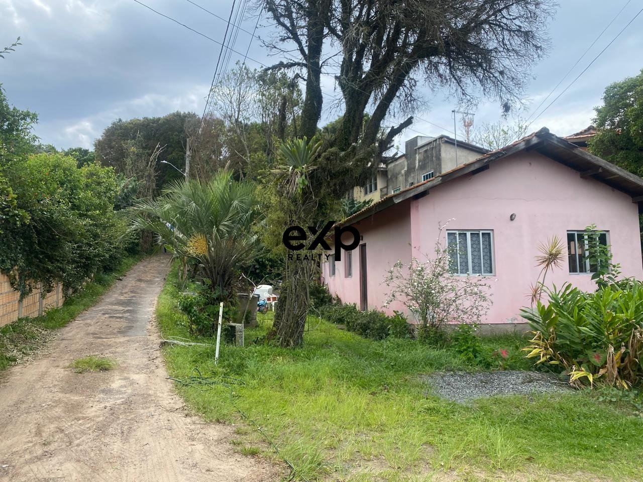 Terreno com casa  504m a venda em Lagoa da Conceição