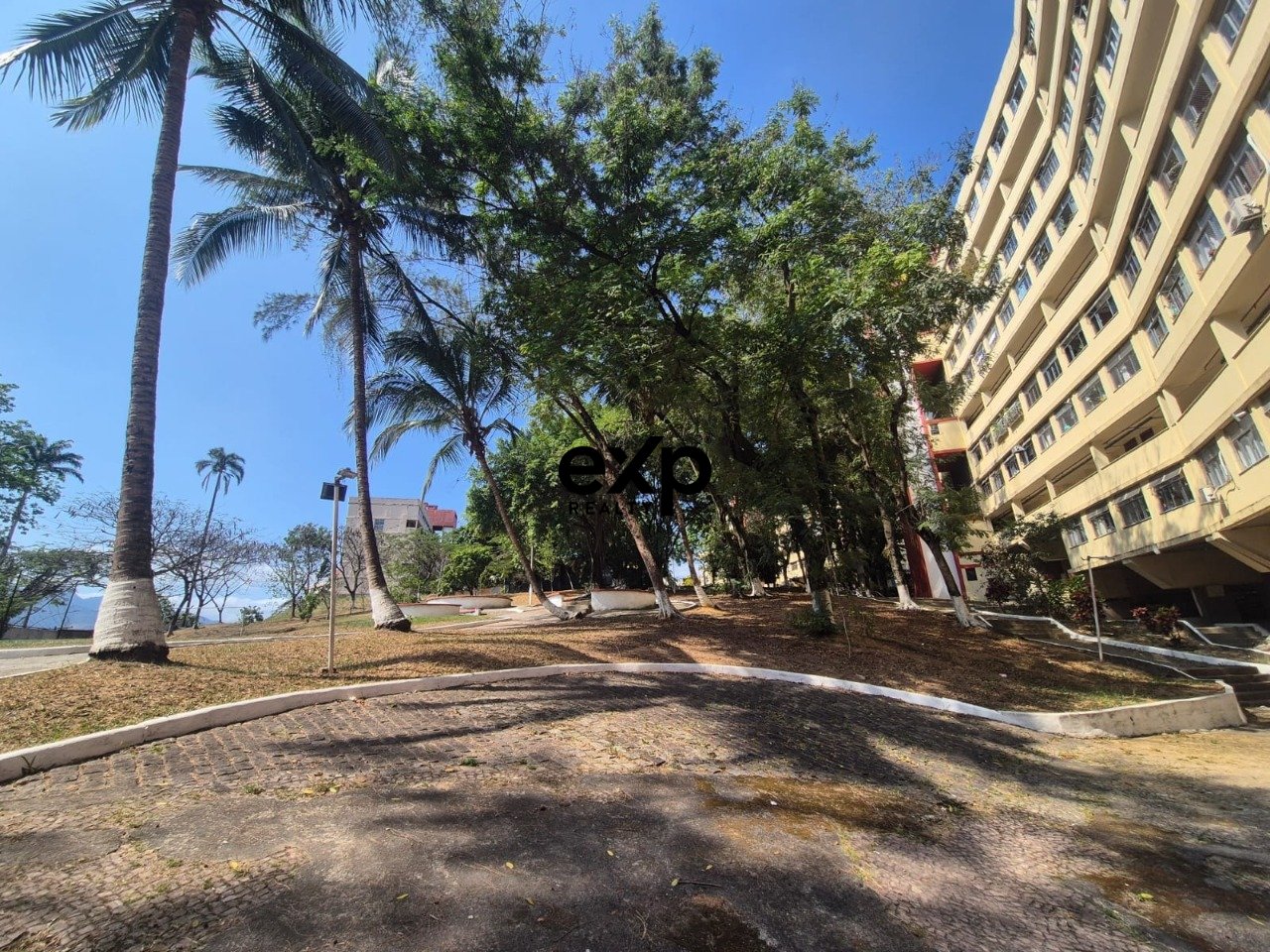Vendo Apartamento 2 quartos , 56 m ² na Taquara - Rio De Janeiro