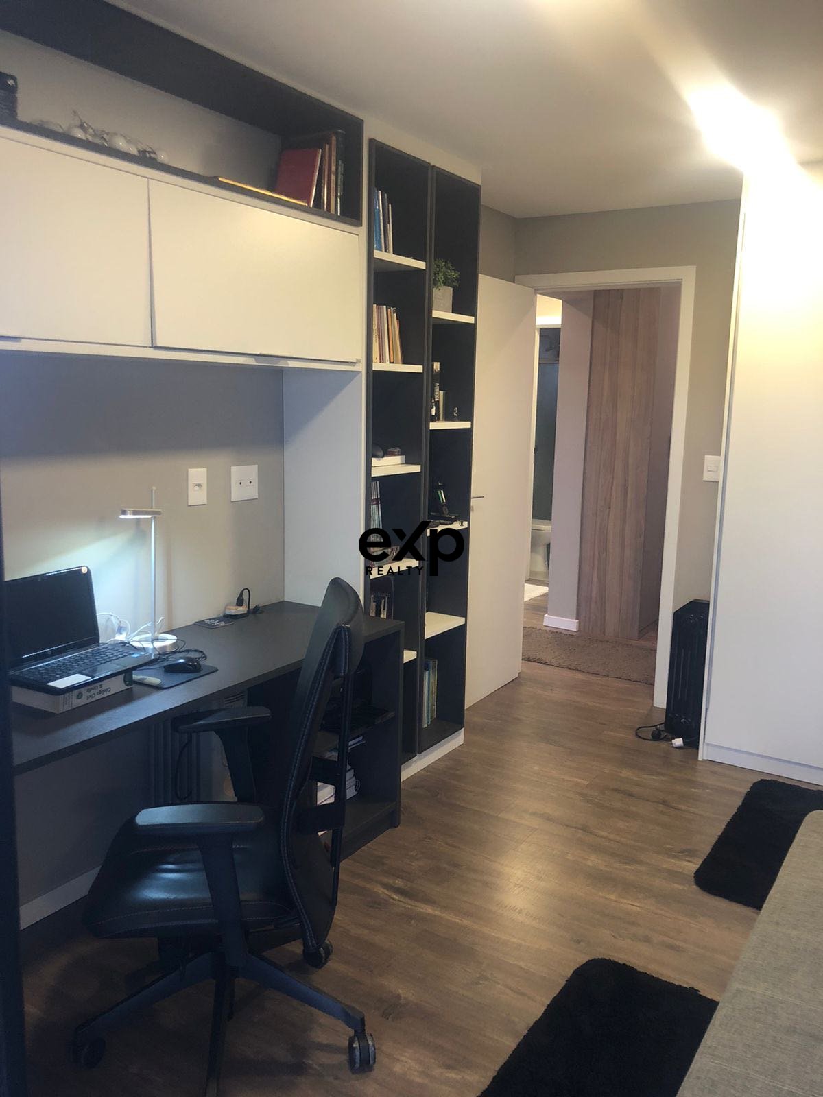 Apartamento finamente mobiliado - Palazzo Ducale | 3 quartos | Porteira Fechada | Andar Alto