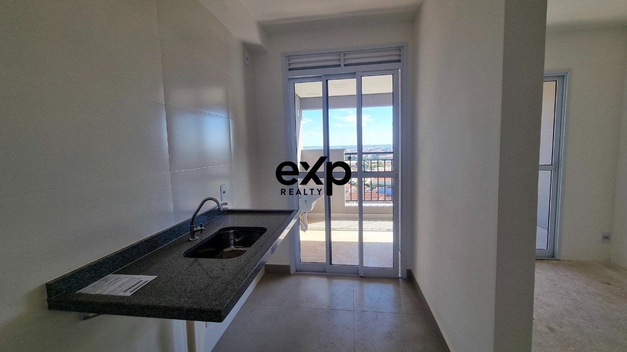 Apartamento com suíte e varanda gourmet no bairro Dois Córregos