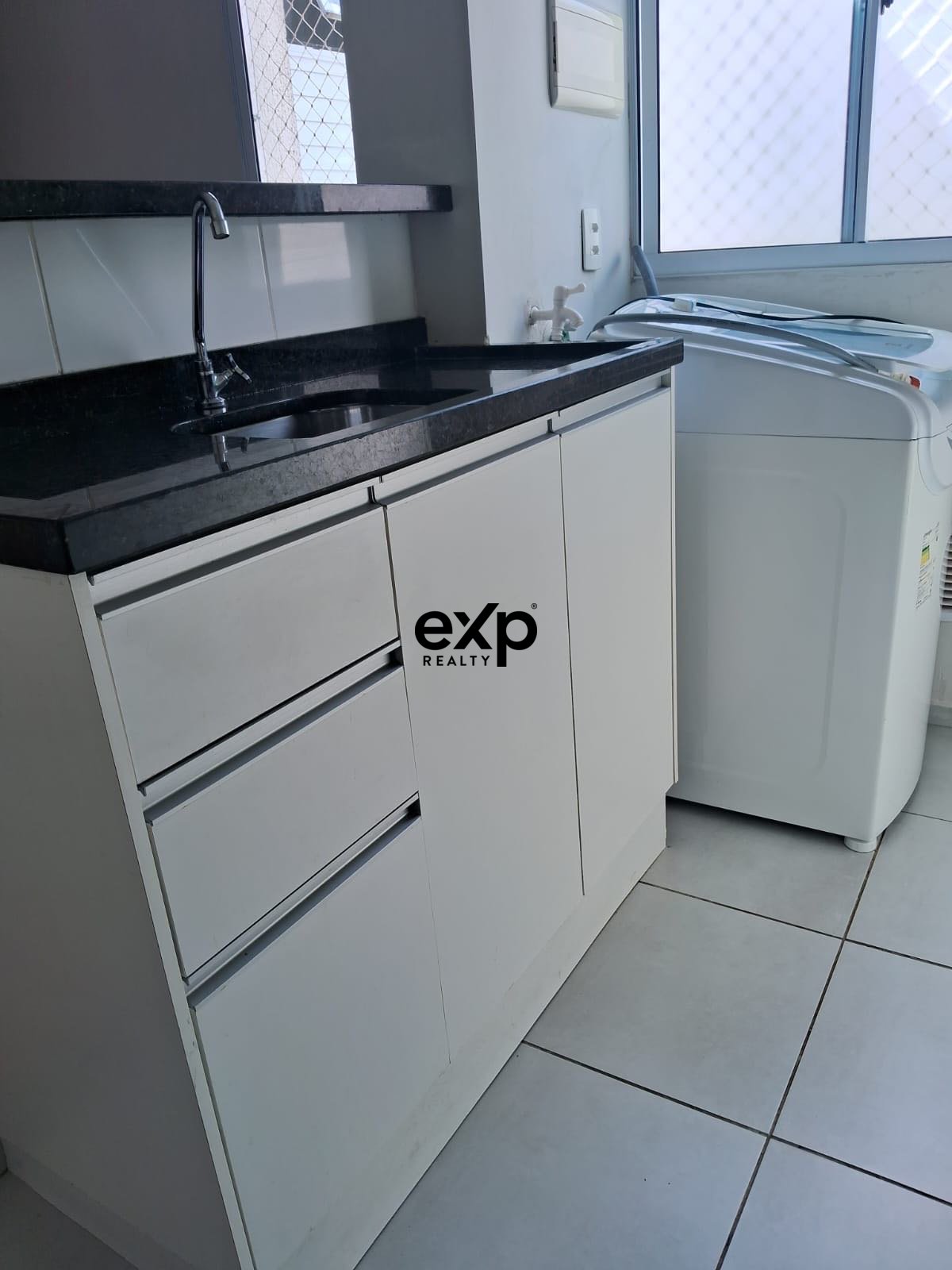 Apartamento armariado a venda no condomínio Pontal Da Serra