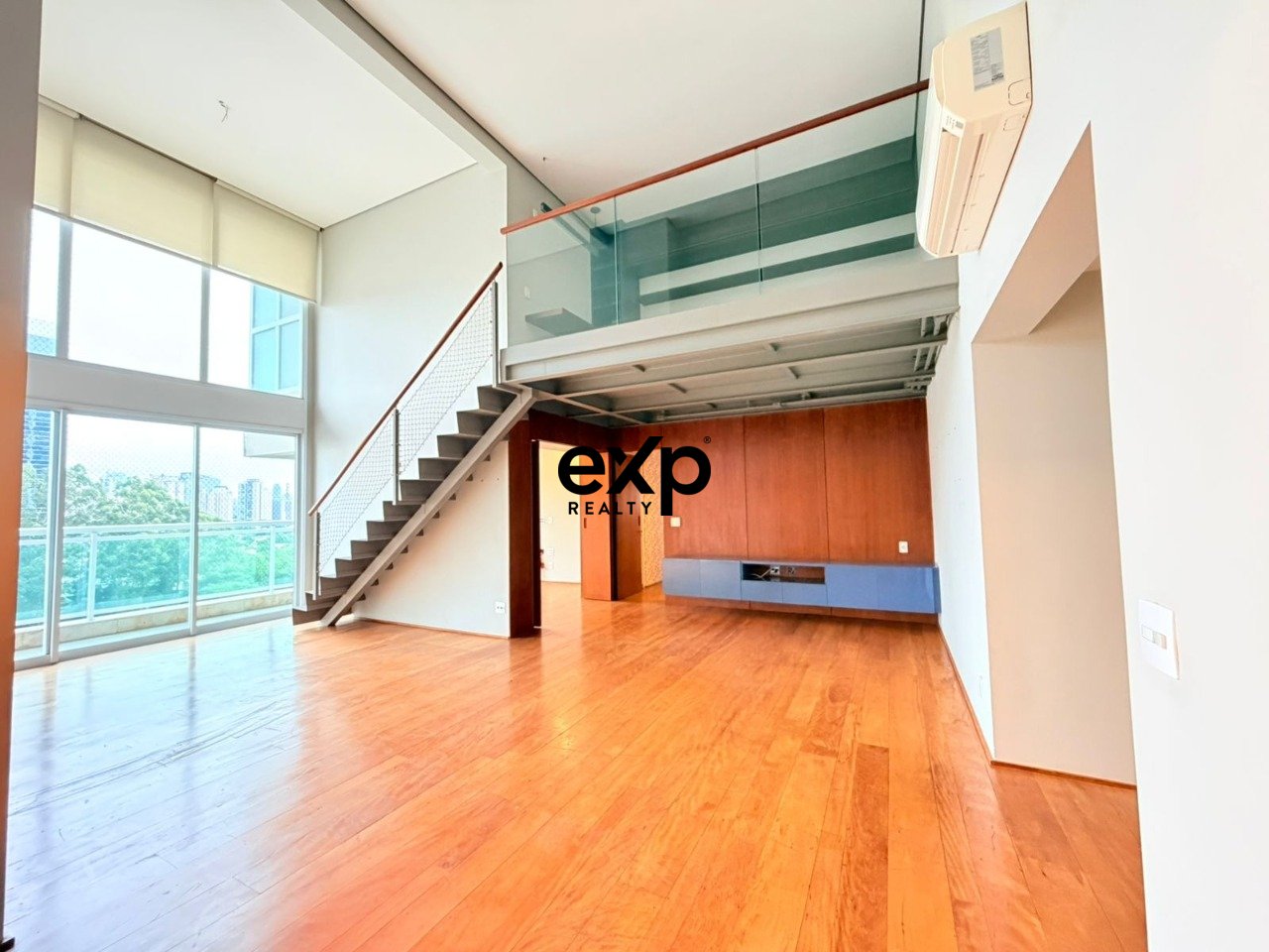 Brooklin - 178m² Duplex Apartment with 3 Suites and 3 Parking Spaces for Sale