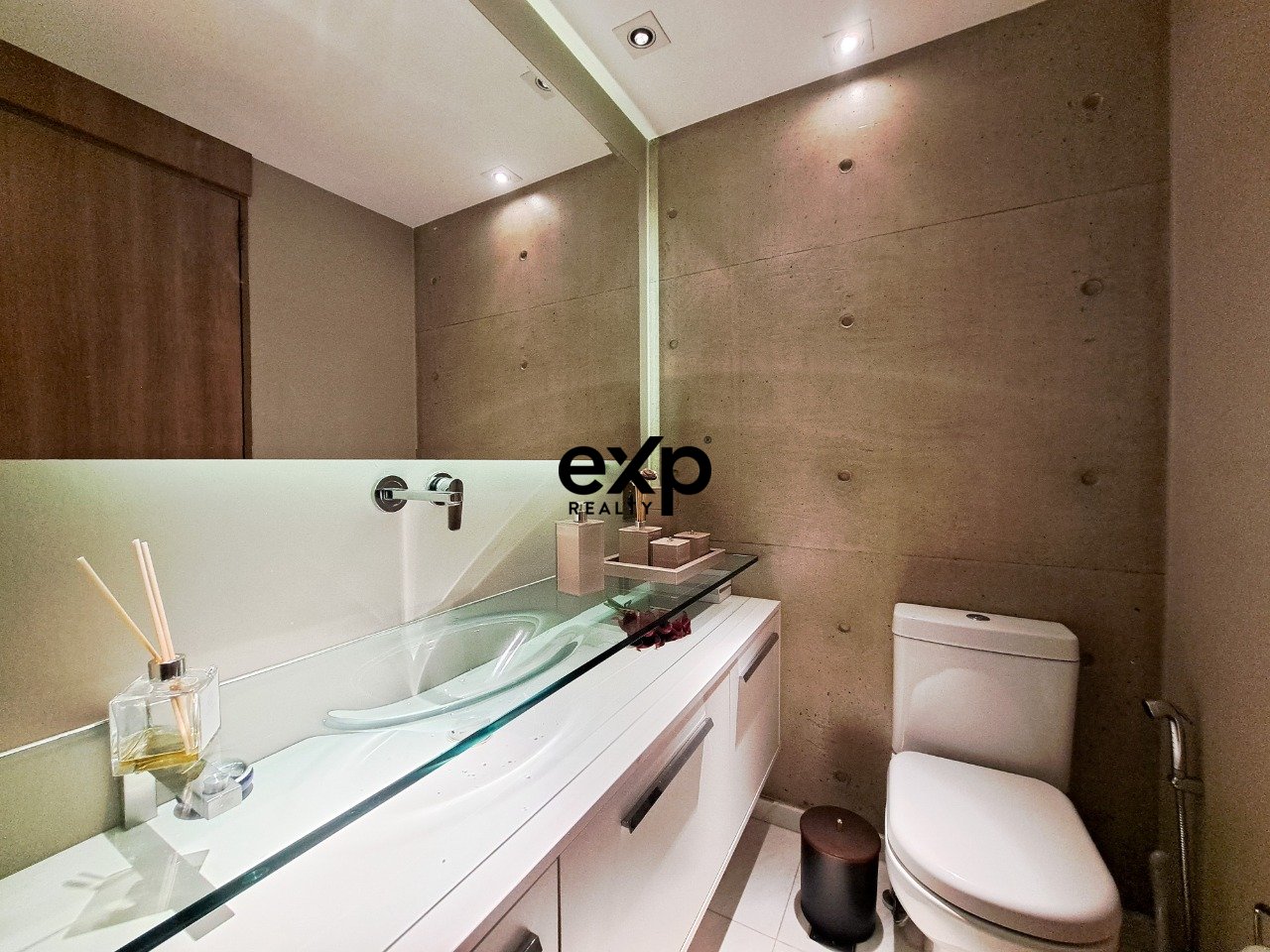 Apartamento à venda em Campinas, Doutor Liráucio Gomes 230 Cambuí Campinas 13024-490, 218 m²