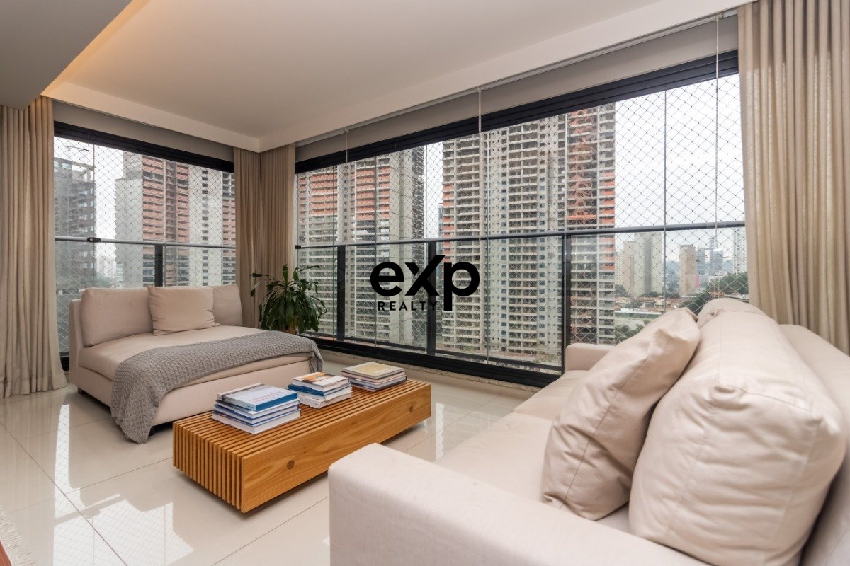 Apartamento à venda em São Paulo, Santo Arcádio 321 Brooklin São Paulo 04707-110, 145 m²