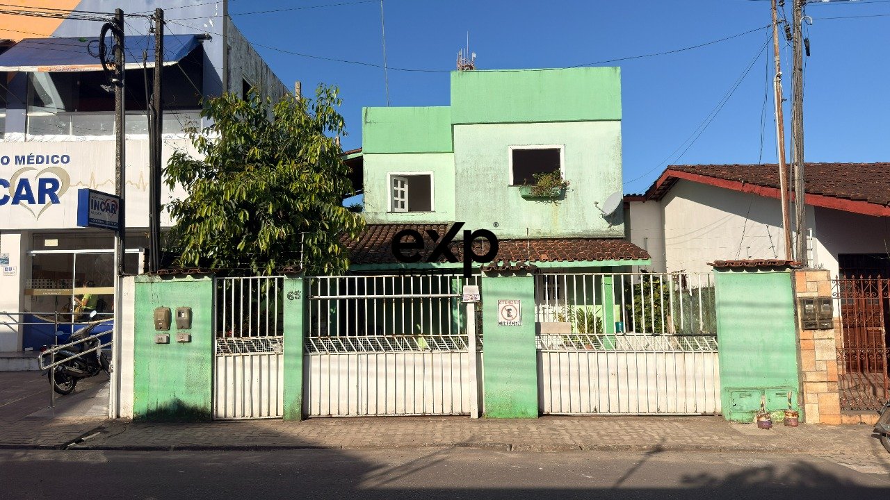 Casa à venda em Valença, Rua Guilherme Paternostro 65 Centro Valença 45400-000, 190 m²
