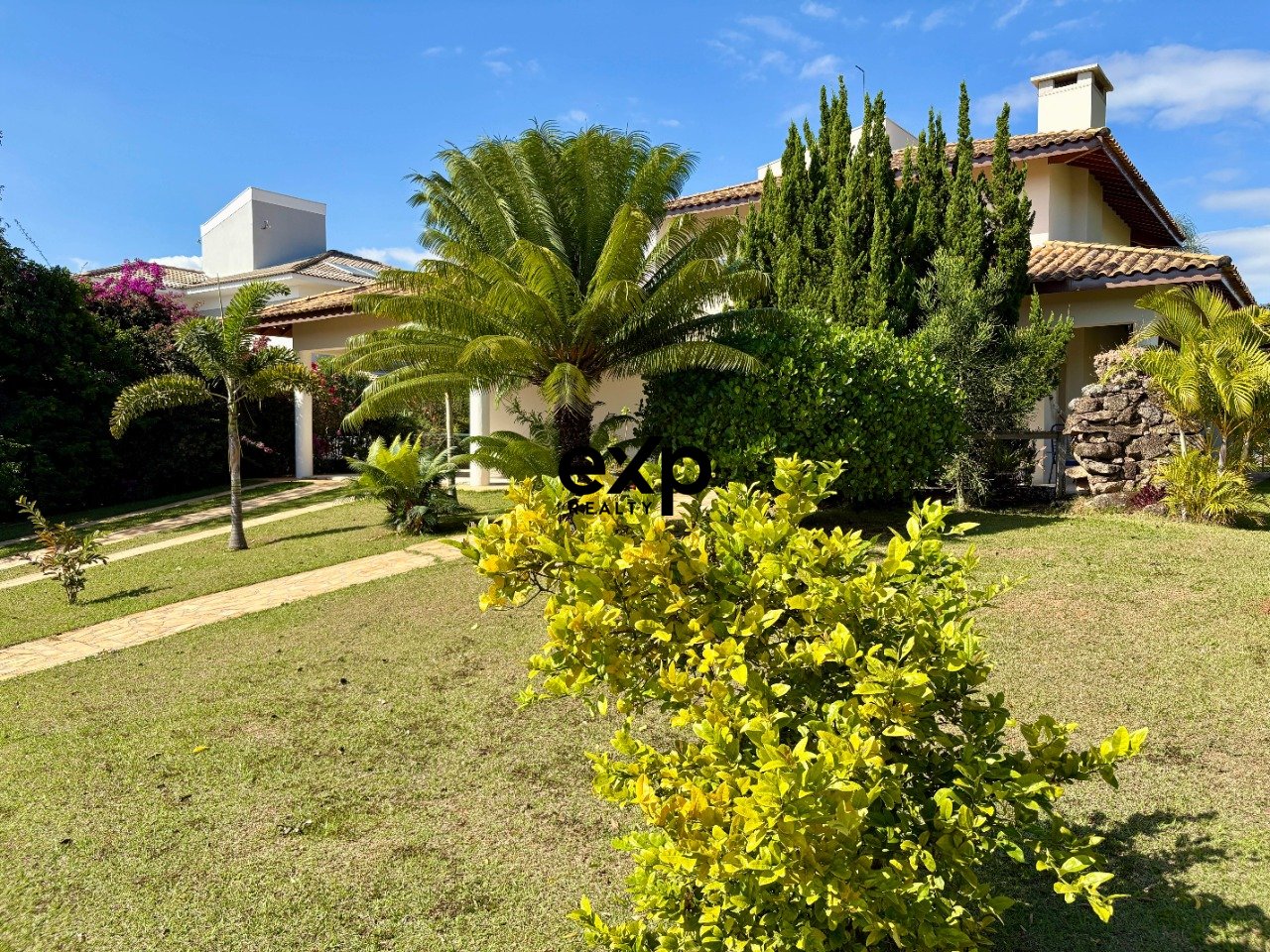 Casa em Condomínio à venda em Itatiba, Ypê 81 Condominio Village das Palmeiras Itatiba 13257-523, 1022 m²