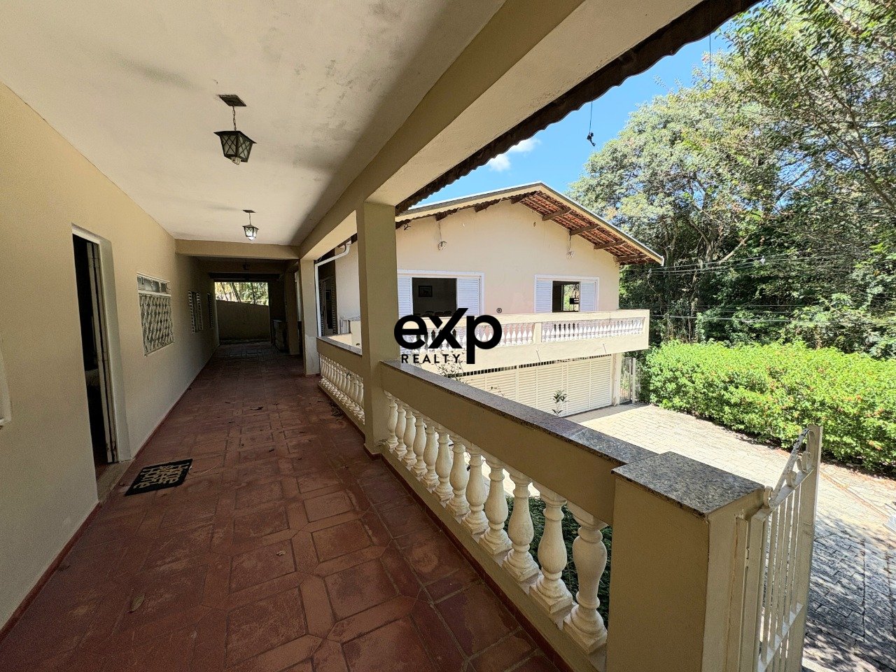 Estate with 600 m2 in Joaquim Egídio with 9 bedrooms, 5 of which are suites, on 12,000 m2 5