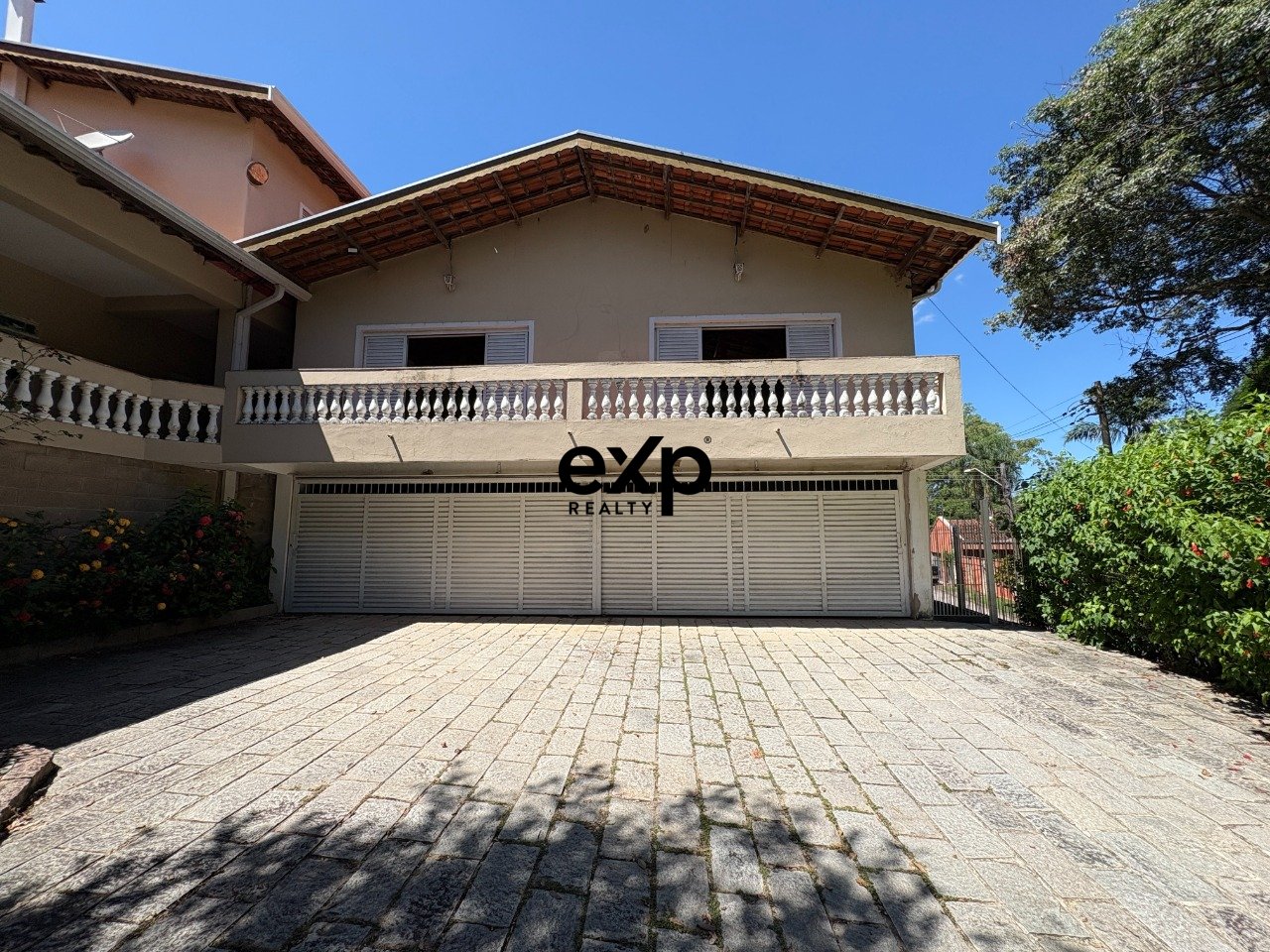 Estate with 600 m2 in Joaquim Egídio with 9 bedrooms, 5 of which are suites, on 12,000 m2 3