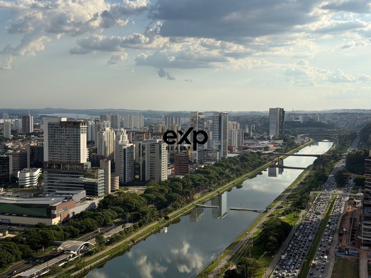 Apartamento à venda em São Paulo, Marginal do Rio Pinheiros 14500 Brooklin São Paulo 05703-010, 186 m²
