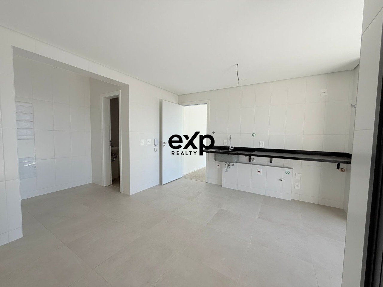 Apartamento à venda em São Paulo, Marginal do Rio Pinheiros 14500 Brooklin São Paulo 05703-010, 186 m²