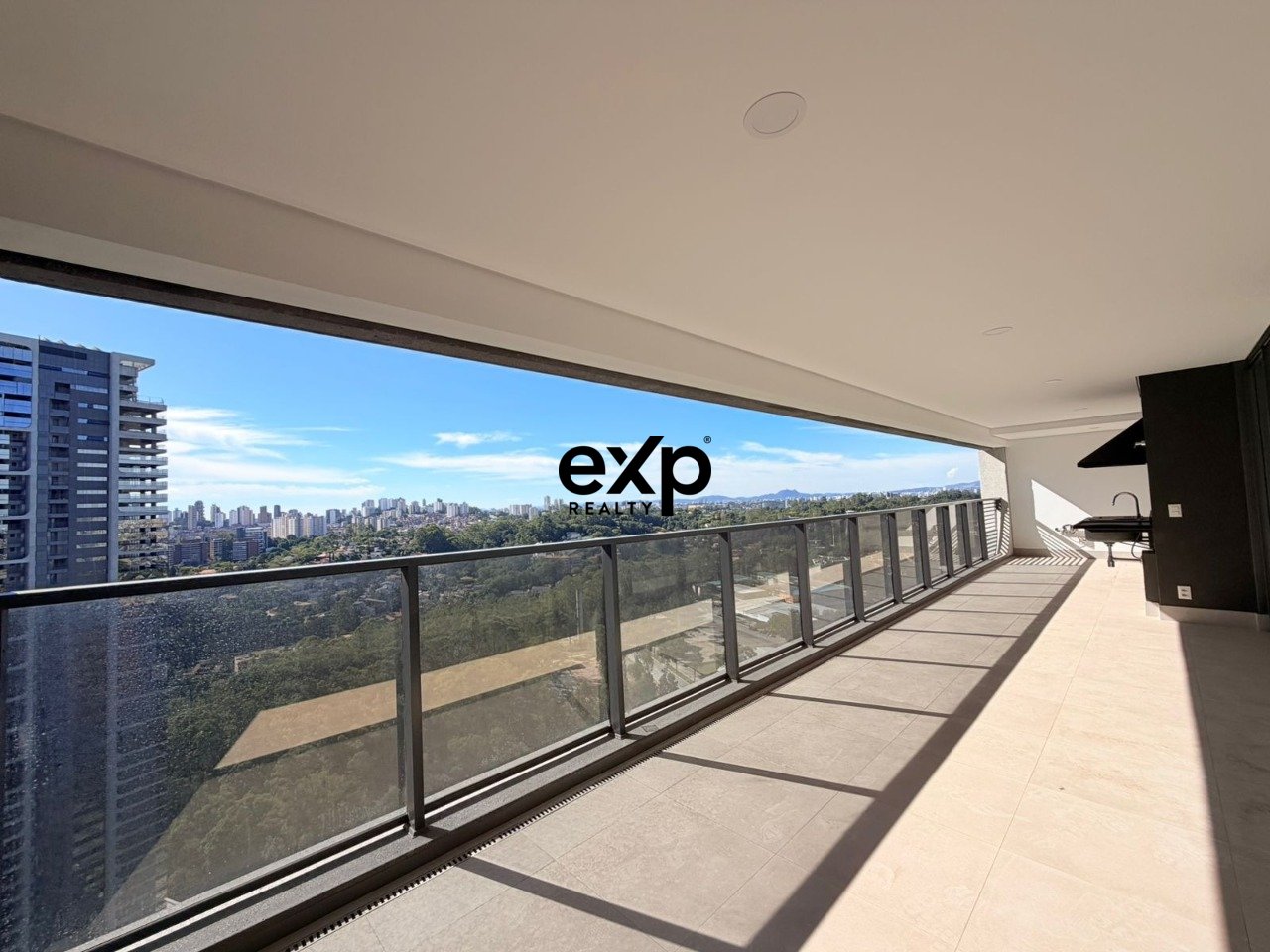 Apartamento à venda em São Paulo, Marginal do Rio Pinheiros 14500 Brooklin São Paulo 05703-010, 186 m²