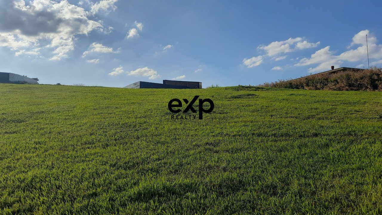 Amplo Terreno com 1733 m² e vista permanente no Condomínio Fazenda Dona Carolina, Itatiba/SP
