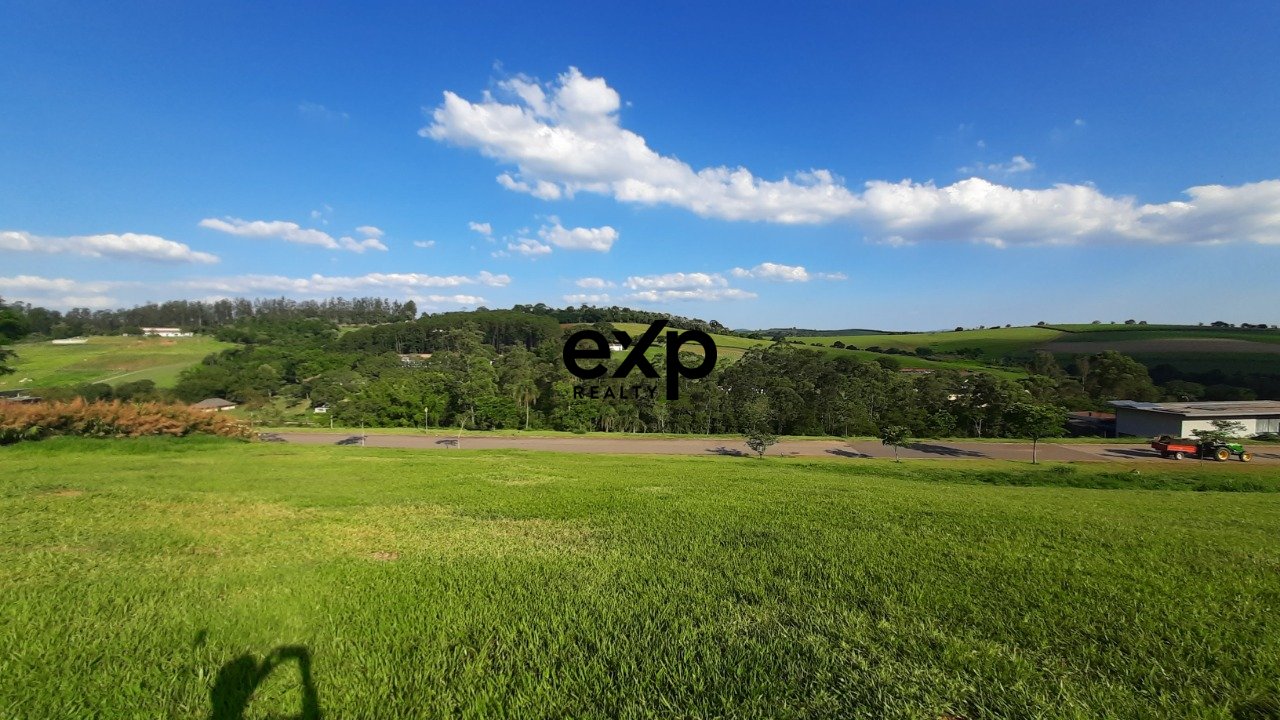 Amplo Terreno com 1733 m² e vista permanente no Condomínio Fazenda Dona Carolina, Itatiba/SP