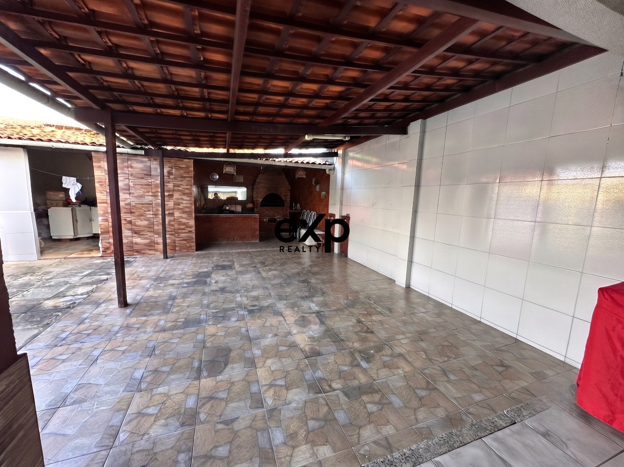 Casa à venda em Fortaleza, Rua Geórgia Bezerra Saboia 1005 Castelão Fortaleza 60867-590, 420 m²