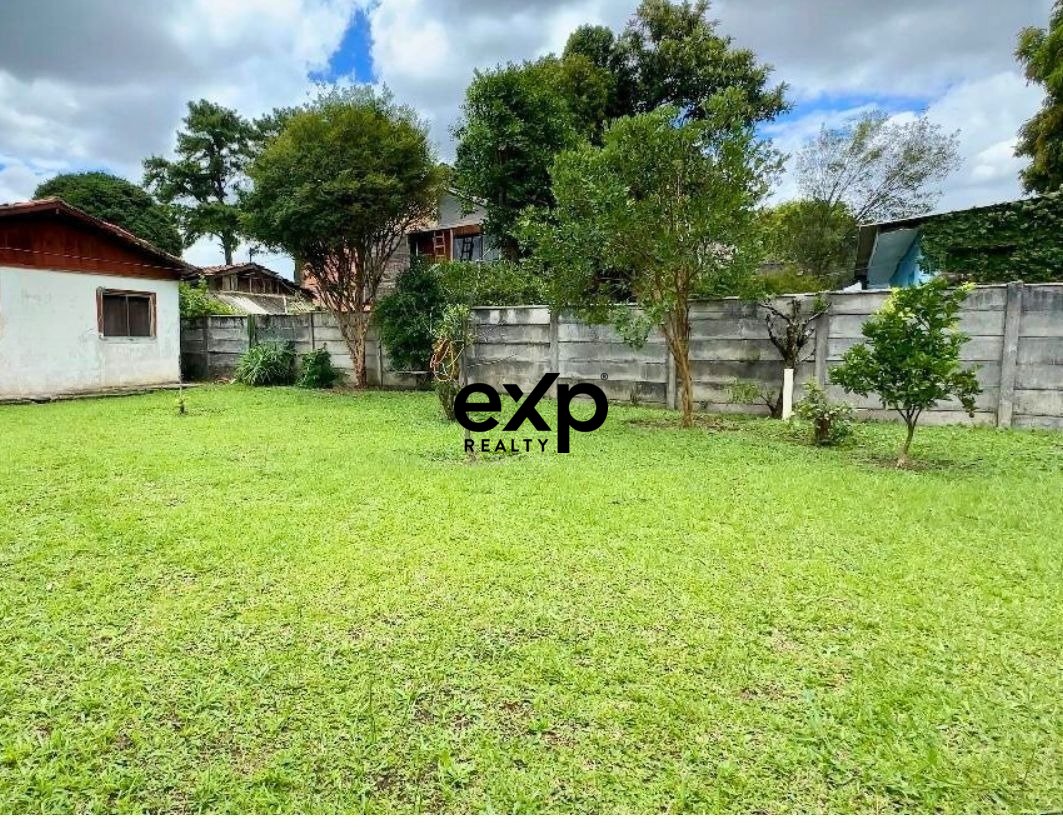 Terreno com 605 m² no Xaxim