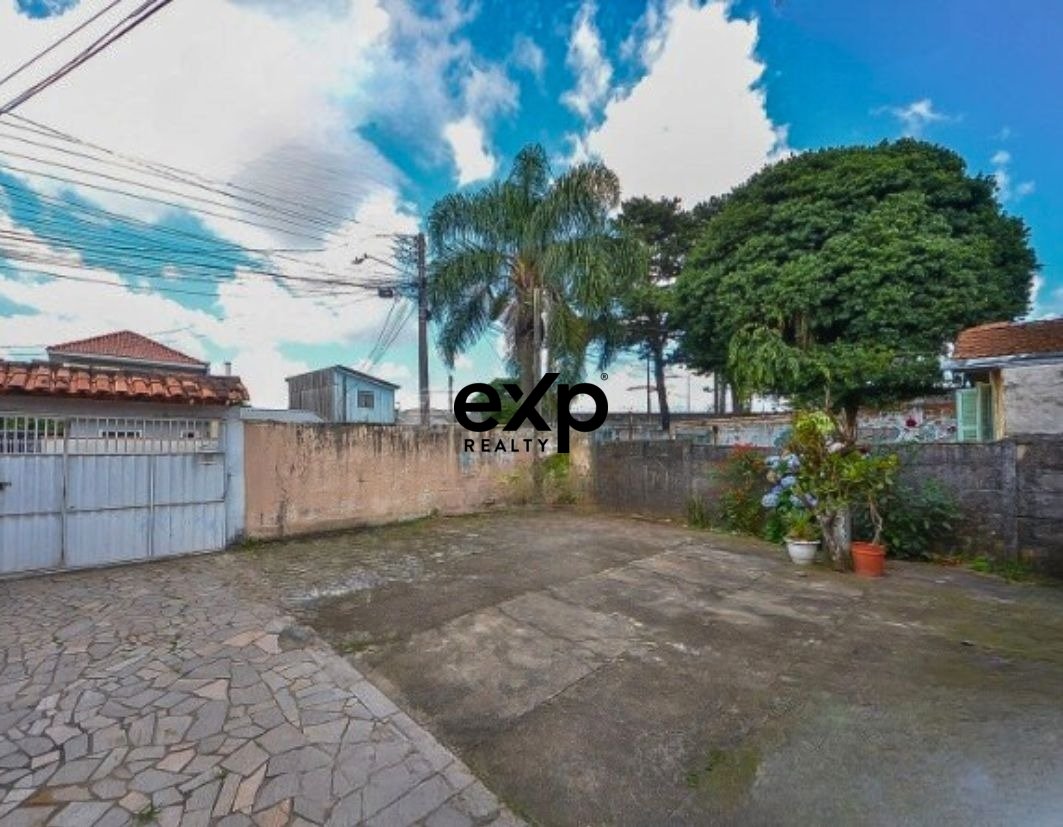 Terreno com 605 m² no Xaxim