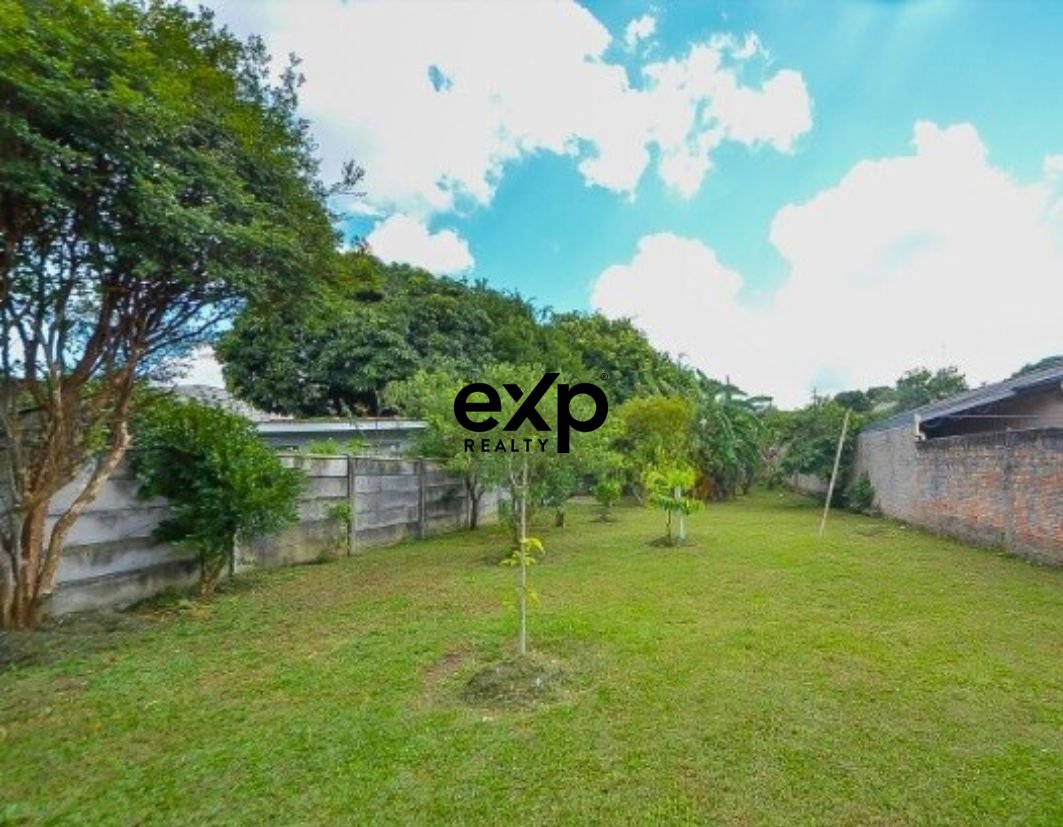 Terreno com 605 m² no Xaxim