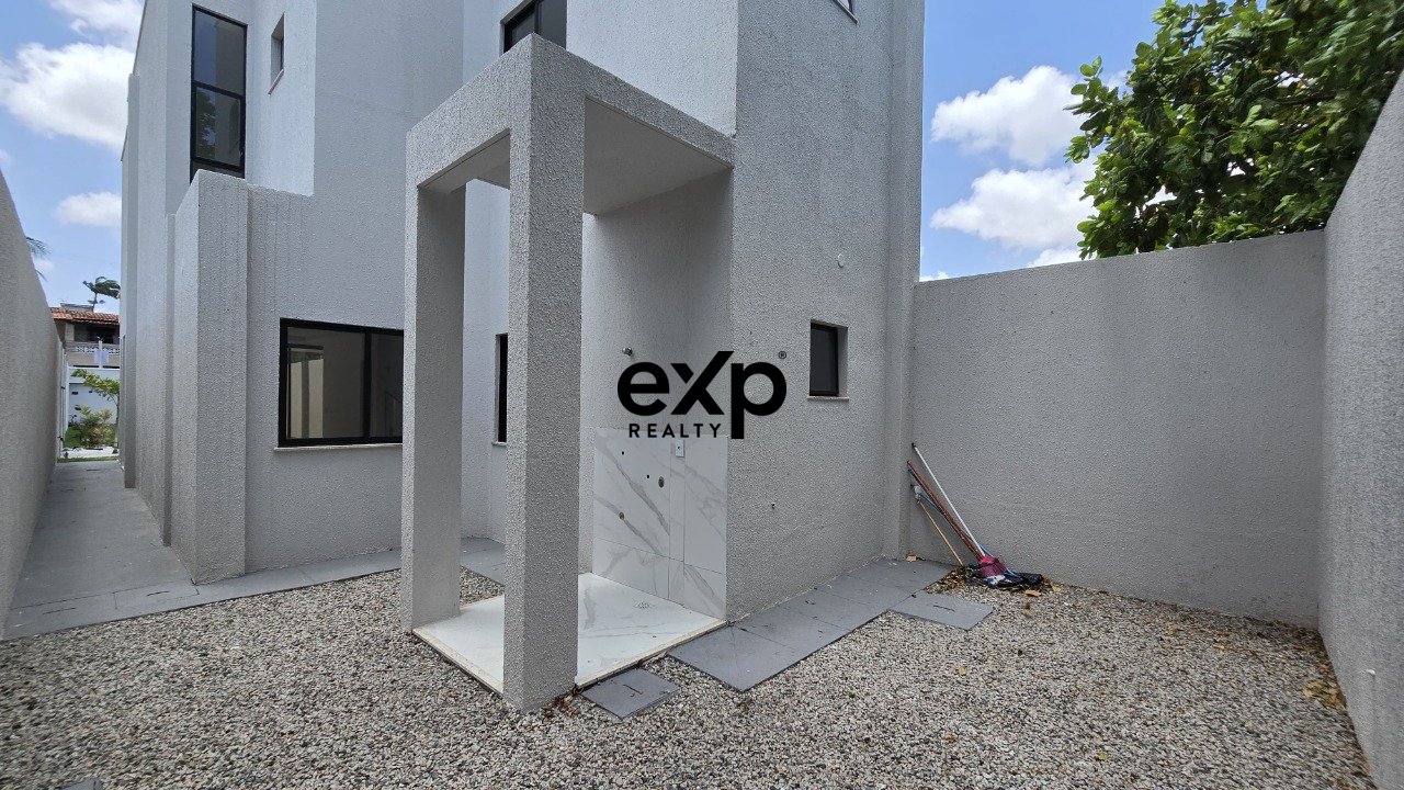Casa à venda em Eusébio, Rua José Izidio Campinas 266 PEDRA Eusébio 61760-000, 258 m²