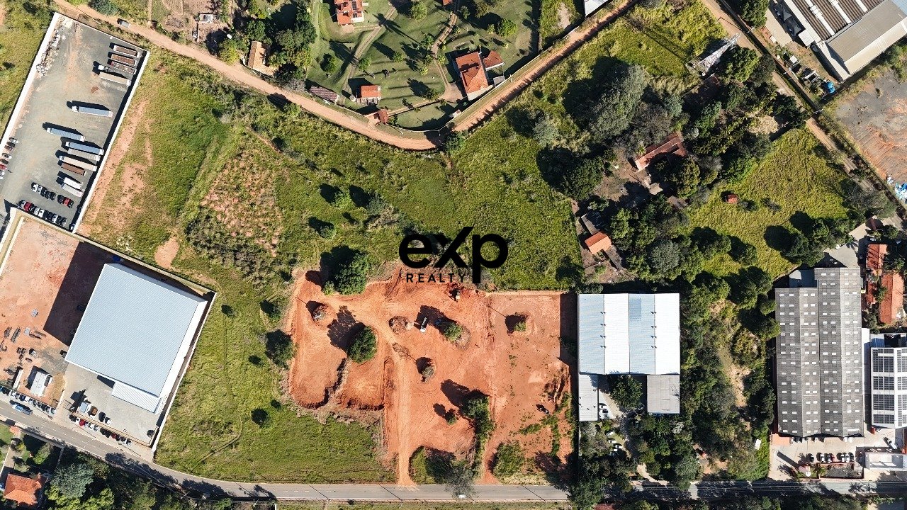 Terreno Industrial - Zoneamento industrial pesado, junto à Rodovia Anhanguera com saída para 2 ruas -11.072m² Campinas, SP