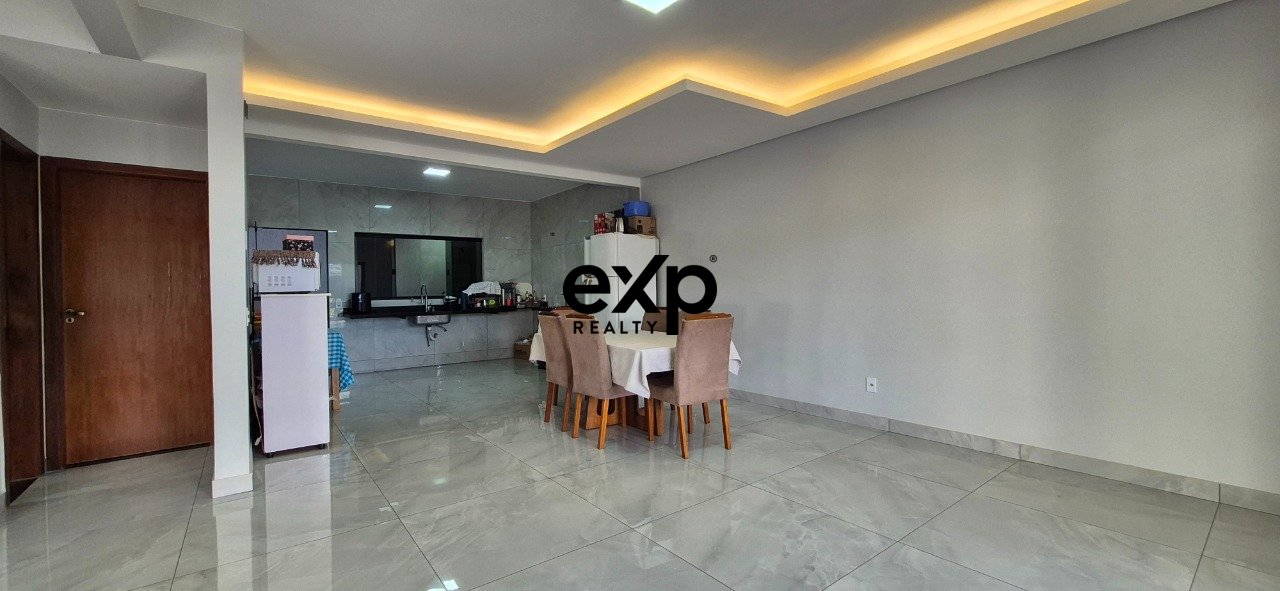 Casa à venda em Brasília, 56 Conjunto G 3 Guará II Brasília 71071-264, 288 m²