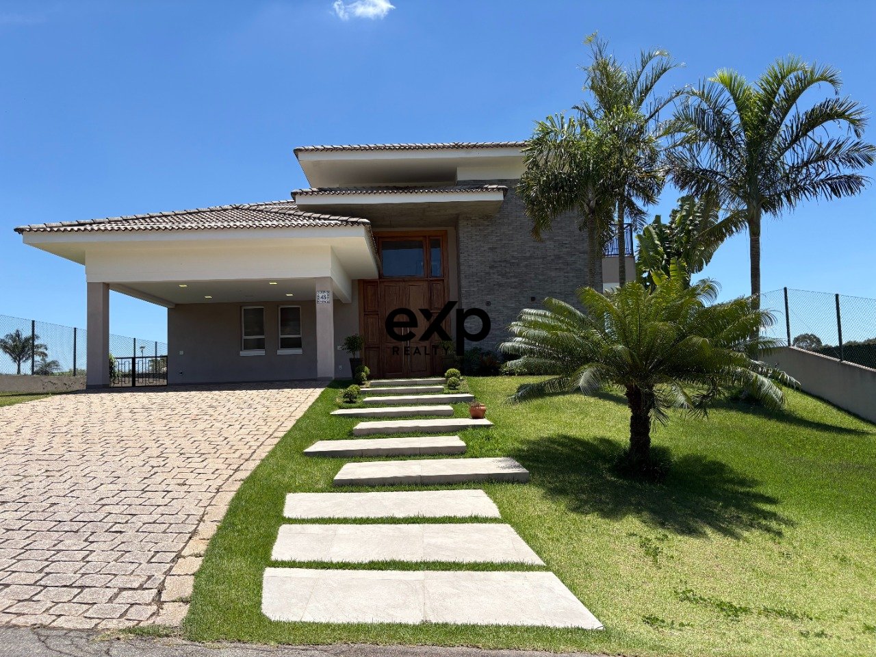 Casa com 4 quartos, 4 suítes, no Condomínio Village das Palmeiras, Itatiba/SP