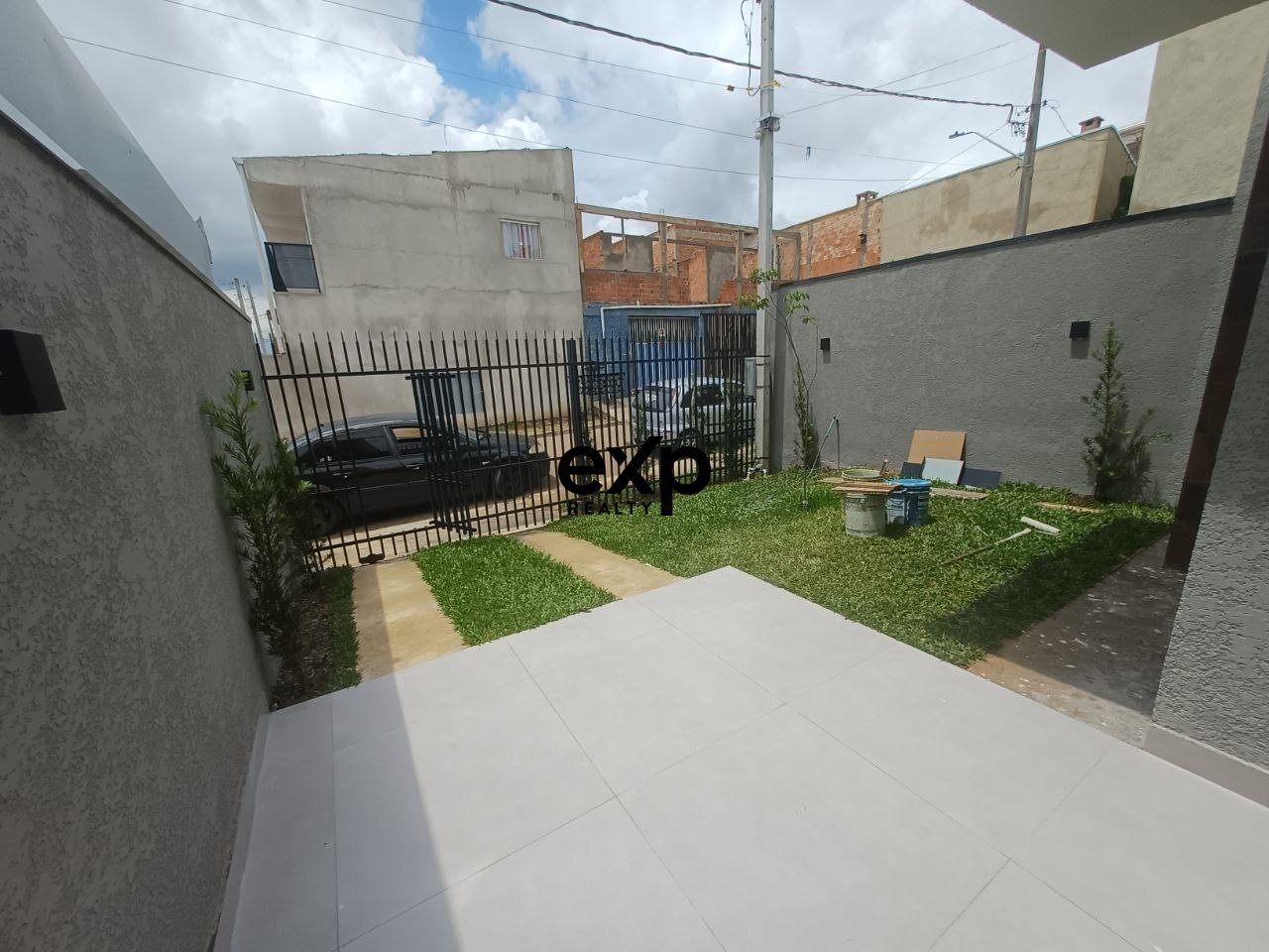 Casa Nova Térrea com 3 Quartos no Bairros Estados - Fazenda Rio Grande