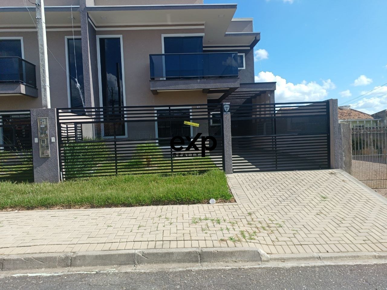 Casa à venda em Fazenda Rio Grande, Nossa Senhora da Luz 51 Santa Terezinha Fazenda Rio Grande 83829-006, 115 m²