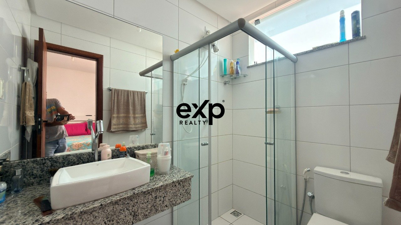 Casa à venda em Valença BA - 03 quartos sendo 02 suites