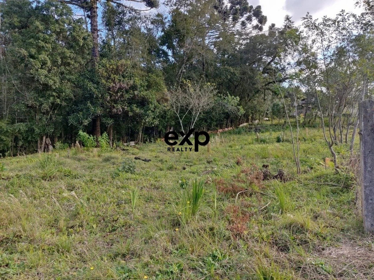 Terreno à venda em AGUDOS DO SUL, Valdomiro Lima 1 LEÃO AGUDOS DO SUL 83850-000, 1158 m²