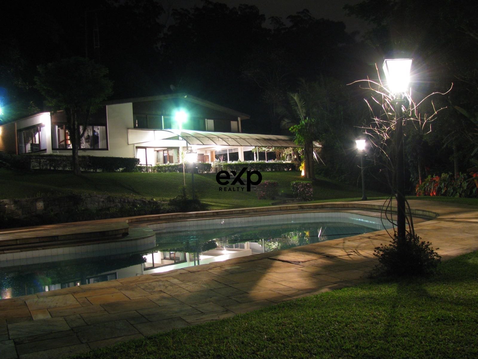 OPPORTUNITY! BEAUTIFUL FARM FOR EVENTS OR RESIDENTIAL SUBDIVISION!