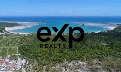 Terreno plano, seco e arborizado, perfeito para construir sua casa perto da praia, uma pousada ou investimento estratégico