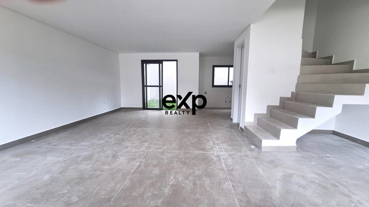 A VENDA NO XAXIM /SOBRADO COM TERRAÇO
